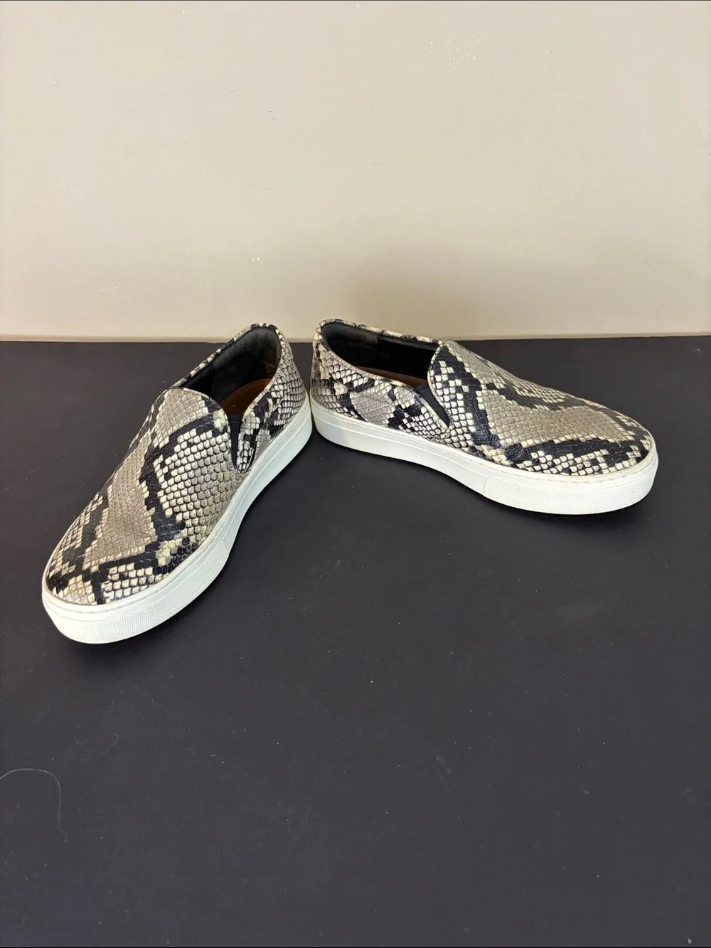 Tory Burch Snakeskin Embossed Slip on Shoes Sneakers Size 6.5
